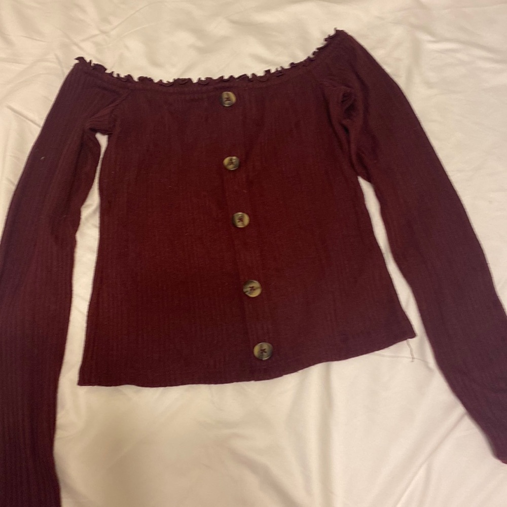 aeropostele off the sholder maroon long sleeve